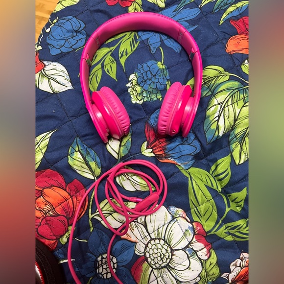 Beats wire headphones - Picture 2 of 4